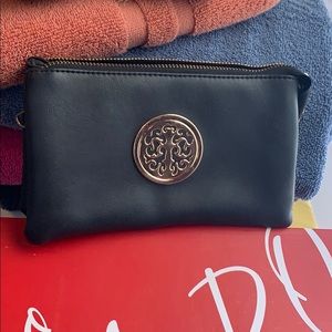 LIKE NEW! Faux leather clutch!